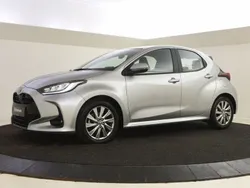 Zilver Gebruikt 2024 Toyota Yaris Edition Hatchback | € 23.800 (Eerlijke prijs)