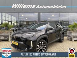 Zwart Nieuw 2025 Toyota Yaris Hybrid SUV | € 30.750 (Goede deal)