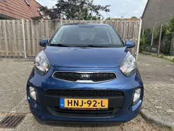 Blauw Gebruikt 2017 Kia Picanto Hatchback | € 8.800 (Eerlijke prijs)