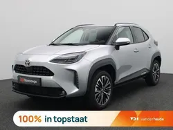 Zilver Nieuw 2025 Toyota Yaris Cross Executive SUV | € 34.900 (Eerlijke prijs)