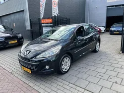 Zwart Gebruikt 2012 Peugeot 207 Urban Move Hatchback | € 2.499 (Eerlijke prijs)