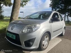 Grijs Gebruikt 2012 Renault Twingo Authentique Hatchback | € 2.500 (Goede deal)