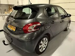 Grijs Gebruikt 2013 Peugeot 208 Access Hatchback | € 4.000 (Goede deal)