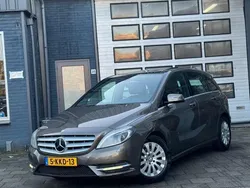 Grijs Gebruikt 2013 Mercedes B180 Ambition MPV | € 12.995 (Eerlijke prijs)
