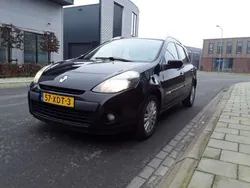 Zwart, metallic lak Gebruikt 2012 Renault Clio IV Collection Hatchback | € 3.850 (Eerlijke prijs)