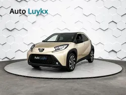 Beige Gebruikt 2023 Toyota Aygo Connect Style Hatchback | € 16.940 (Eerlijke prijs)