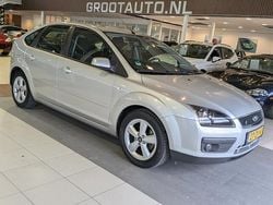 Grijs Gebruikt 2008 Ford Focus Ambiente Hatchback | € 4.744 (Iets duurder)