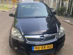 Zwart Gebruikt 2007 Opel Zafira MPV | € 2.000 (Goede deal)