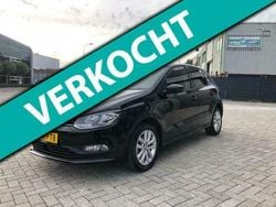 Zwart Gebruikt 2015 VW Polo Hatchback | € 8.699 (Eerlijke prijs)