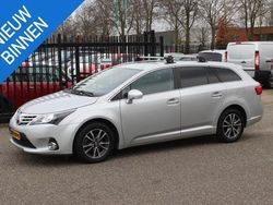 Grijs Gebruikt 2014 Toyota Avensis Business Edition Stationwagen | € 10.950 (Eerlijke prijs)