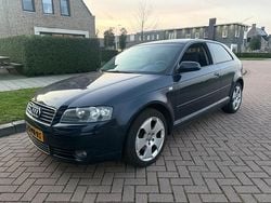 Blauw Gebruikt 2004 Audi A3 Attraction Hatchback | € 3.395 (Eerlijke prijs)