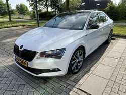 Wit Gebruikt 2017 Skoda Superb SportLine Sedan | € 13.499 (Eerlijke prijs)