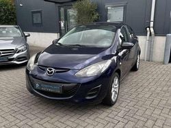 Blauw, metallic lak Gebruikt 2013 Mazda 2 Hatchback | € 5.390 (Eerlijke prijs)