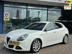 Wit Gebruikt 2012 Alfa Romeo Giulietta Progression Hatchback | € 7.949 (Iets duurder)