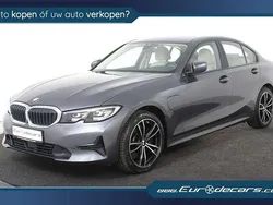 Grijs, metallic lak Gebruikt 2019 BMW 330 Performance Sedan | € 26.800 (Goede deal)