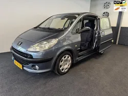 Peugeot 1007