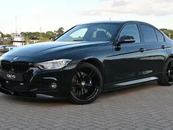 Zwart Gebruikt 2016 BMW 340 Comfort Edition Sedan | € 34.950 (Duur)