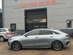 Grijs, metallic lak Gebruikt 2019 Kia ProCeed GT-Line Hatchback | € 16.900 (Eerlijke prijs)