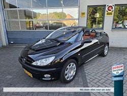Zwart Gebruikt 2002 Peugeot 206 CC Roland Garros Cabriolet | € 2.350 (Iets duurder)