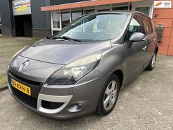 Grijs Gebruikt 2010 Renault Scénic III Business MPV | € 3.750 (Goede deal)