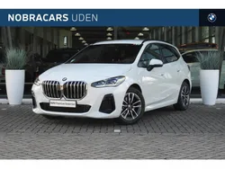 Wit Gebruikt 2024 BMW 220 Active Tourer Executive MPV | € 44.950 (Eerlijke prijs)