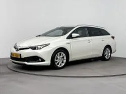 Wit Gebruikt 2017 Toyota Auris Touring Sports Stationwagen | € 14.750 (Goede deal)