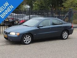 Blauw Gebruikt 2006 Volvo S60 Kinetic Sedan | € 1.950 (Goede deal)