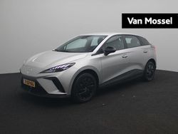 Grijs Gebruikt 2023 MG MG4 EV Hatchback | € 19.495 (Eerlijke prijs)