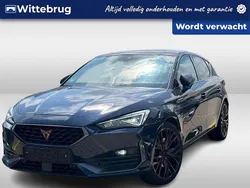Blauw Gebruikt 2022 Cupra Leon VZ Hatchback | € 27.950 (Eerlijke prijs)