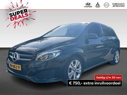 Zwart Gebruikt 2017 Mercedes B200 Prestige MPV | € 18.430 (Eerlijke prijs)