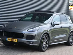 Grijs, metallic lak Gebruikt 2015 Porsche Cayenne Sport SUV | € 38.900 (Eerlijke prijs)