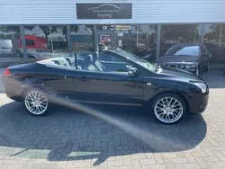Zwart, metallic lak Gebruikt 2007 Ford Focus Cabriolet Cabriolet | € 3.750 (Eerlijke prijs)