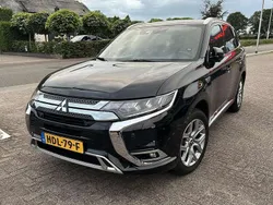 Zwart Gebruikt 2019 Mitsubishi Outlander P-HEV Intense+ SUV | € 26.990 (Iets duurder)