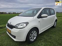 Wit (metallic) Gebruikt 2013 Skoda Citigo Hatchback | € 6.450 (Eerlijke prijs)