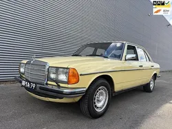 Geel Gebruikt 1976 Mercedes E280 Sedan | € 8.999