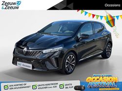 Noir étoilé gne (donker zwart) Gebruikt 2023 Renault Clio V Techno Hatchback | € 18.435 (Iets duurder)
