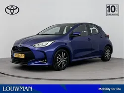Blauw, metallic lak Gebruikt 2021 Toyota Yaris Limited Hatchback | € 21.245 (Eerlijke prijs)