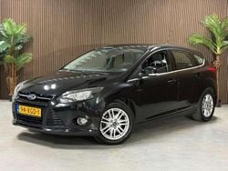 Zwart Gebruikt 2012 Ford Focus Titanium Hatchback | € 3.750 (Eerlijke prijs)