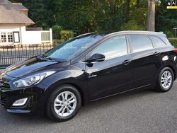 Zwart Gebruikt 2014 Hyundai i30 Stationwagen | € 10.800 (Duur)