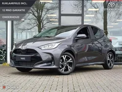 Grijs Gebruikt 2024 Toyota Yaris Edition Hatchback | € 25.995 (Eerlijke prijs)