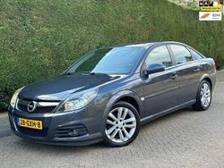 Grijs Gebruikt 2008 Opel Vectra GTS Executive Hatchback | € 4.500 (Eerlijke prijs)