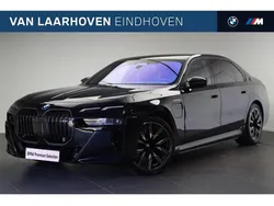 M carbonschwarz (donker zwart metallic) Gebruikt 2025 BMW M760e Executive Sedan | € 149.950