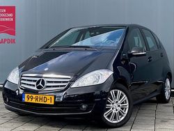 Zwart, metallic lak Gebruikt 2011 Mercedes A160 Business MPV | € 1.499 (Super prijs)
