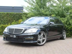 Zwart, metallic lak Gebruikt 2006 Mercedes S500 AMG Sedan | € 21.950 (Iets duurder)