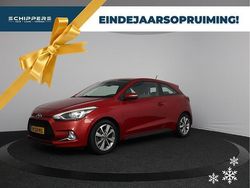 Rood Gebruikt 2015 Hyundai i20 Coupé | € 7.900 (Eerlijke prijs)