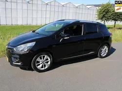 Zwart Gebruikt 2017 Renault Clio GrandTour Intens Stationwagen | € 9.950 (Eerlijke prijs)