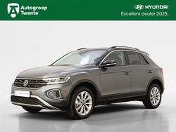 Grijs Gebruikt 2025 VW T-Roc Life SUV | € 36.945 (Iets duurder)