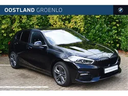 Zwart Gebruikt 2021 BMW 118 Executive Hatchback | € 24.950 (Eerlijke prijs)