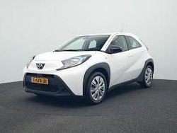 Wit Gebruikt 2023 Toyota Aygo X Play SUV | € 14.900