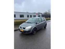 Grijs Gebruikt 2004 Renault Scénic II Dynamique MPV | € 1.999 (Eerlijke prijs)